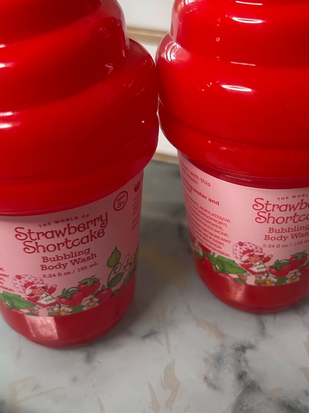 Strawberry Shortcake Pink Bath & Body Set Candle Bubble Bath Gift Set - Picture 2 of 9